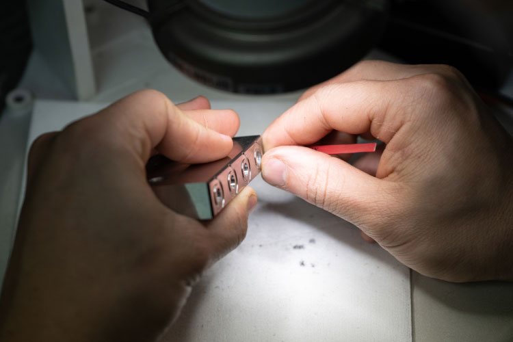 有限会社尾崎金型